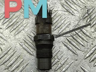 форсунка Volkswagen Transporter T4 1992, 2.4 л., дизель, МКПП, белый, микроавтобус, 068130202