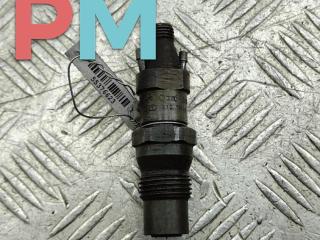 форсунка Volkswagen Transporter T4 1992, 2.4 л., дизель, МКПП, белый, микроавтобус, 068130202