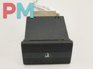 кнопка (выключатель) Volkswagen Transporter T4 1996, 2.4 л., дизель, МКПП, красный, микроавтобус, 703941435