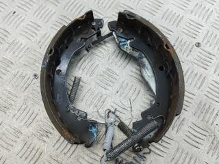 Колодки тормозные задние Volkswagen Transporter T4 1992, 2.4 л., дизель, МКПП, белый, микроавтобус