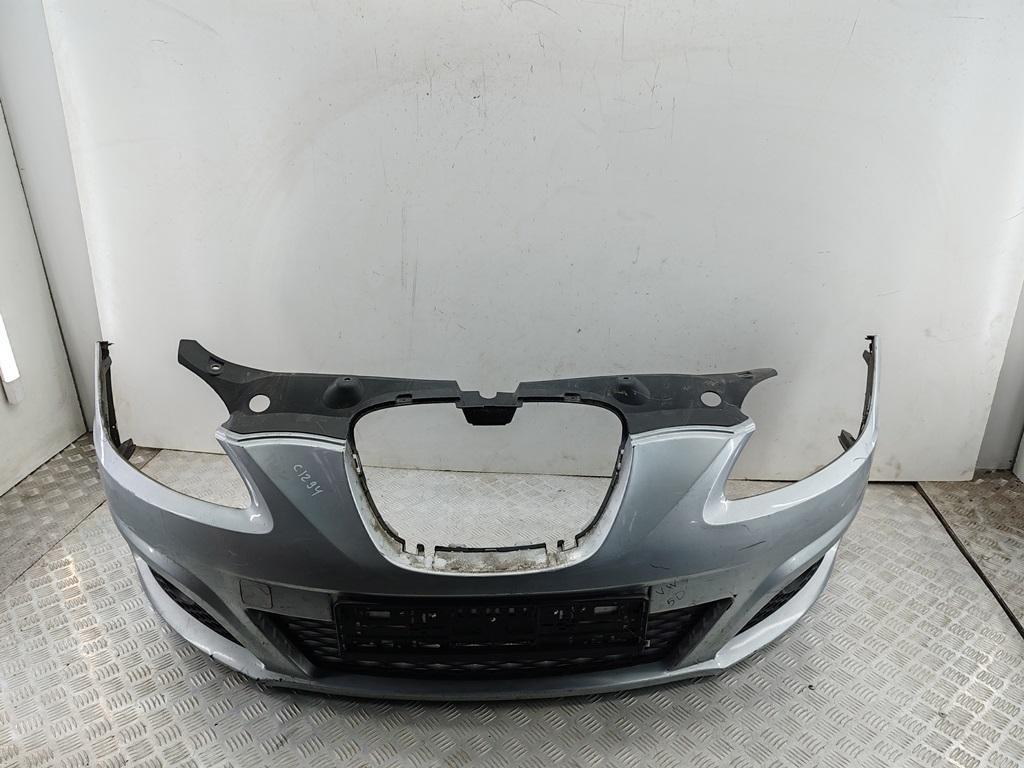 бампер передний SEAT Leon 2010, дизель, серый, хетчбэк 5 дв., 1P0807221M