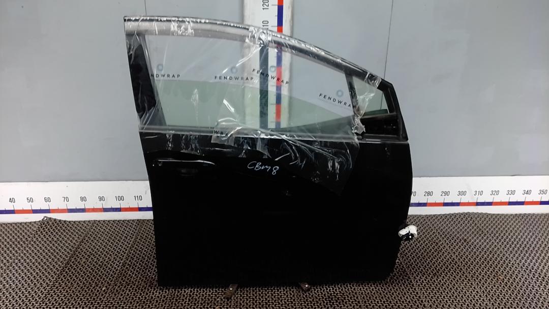 дверь передняя правая Toyota Prius 4 поколение 2018, 1.8 л., гибрид, АКПП, хетчбэк 5 дв. - фото №1