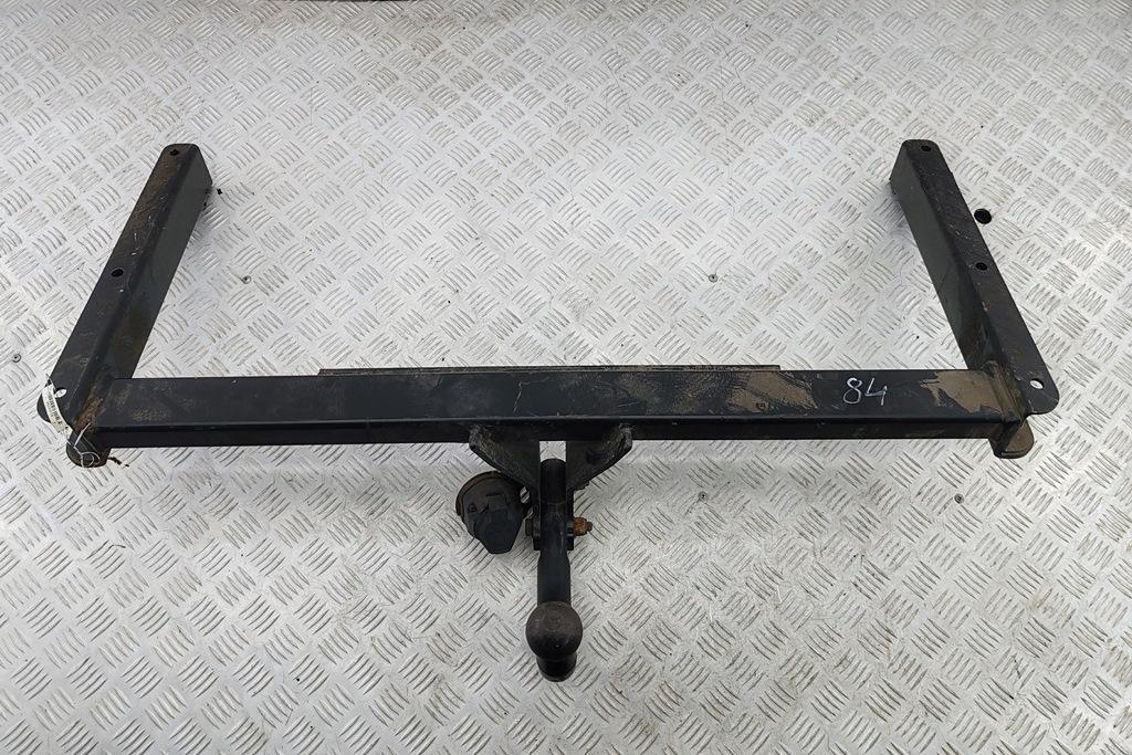 прицепное устройство (фаркоп) Volkswagen Passat B5+ (GP) 2003, 1.6 л., бензин, МКПП, чёрный, универсал, 1180161