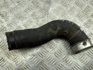 патрубок интеркулера Volkswagen Passat B6 2008, 2.0 л., дизель, МКПП, синий, универсал, 1K0145862N