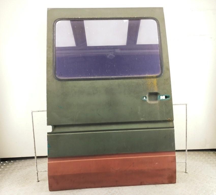 дверь сдвижная Volkswagen LT 1998, 2.5 л., дизель, МКПП, зелёный, микроавтобус
