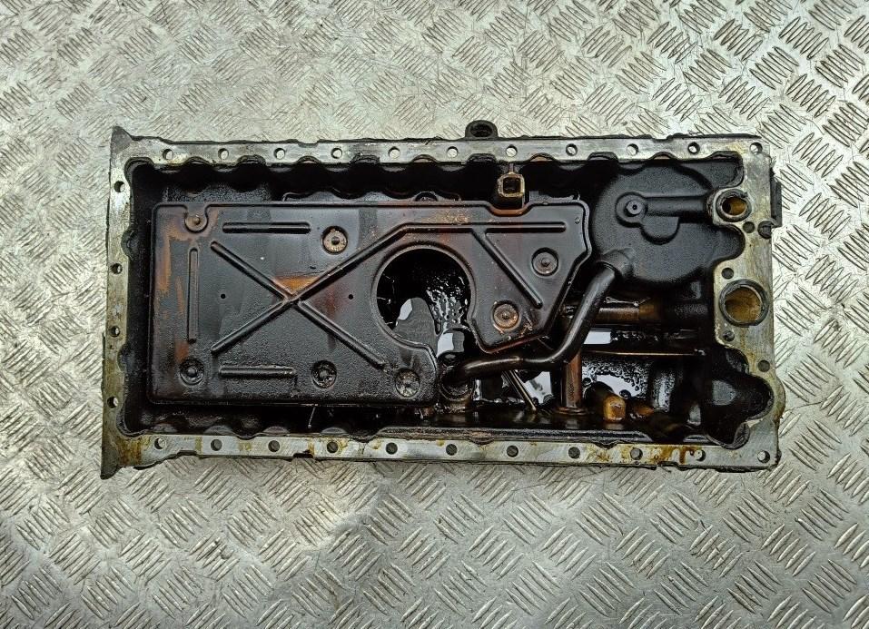 масляный поддон Volvo S80 1 поколение 1999, 2.0 л., бензин, МКПП, чёрный, седан, 1275868A - фото №1