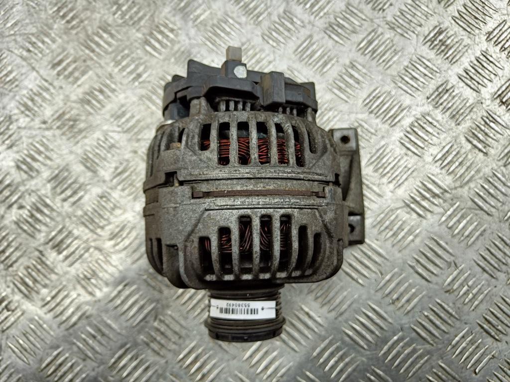 генератор Volvo V70 2 поколение 2001, 2.3 л., бензин, АКПП, чёрный, универсал, 8622786, 0124525014 - фото №1
