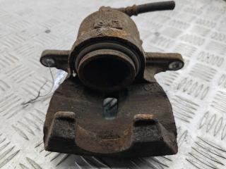 суппорт передний правый Toyota RAV4 XA30 2006, 2.2 л., дизель, МКПП, чёрный, внедорожник 5 дв.