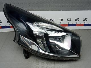 фара правая Opel Vivaro B 2015, 1.6 л., дизель, МКПП, микроавтобус