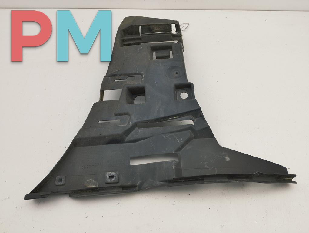 кронштейн переднего бампера Volvo V70 2 поколение 2001, 2.3 л., бензин, АКПП, чёрный, универсал, 09190303 - фото №1