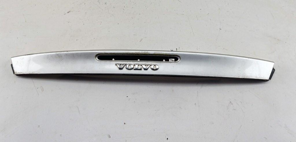 накладка подсветки номера Volvo C70 2008, 2.5 л., бензин, АКПП, серый, кабриолет