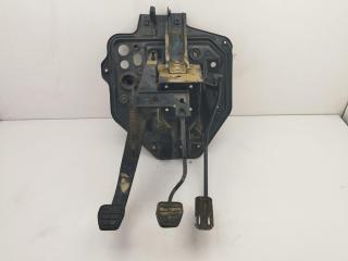 узел педальный (блок педалей) Volkswagen Transporter T4 1992, 2.4 л., дизель, МКПП, белый, микроавтобус, 701721315B