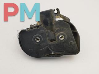 замок двери задней левой Volkswagen Caddy 3 поколение 2006, 2.0 л., бензин, МКПП, красный, фургон, 7H0843603
