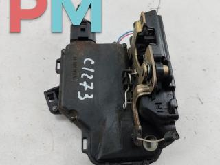 замок двери передней правой Volkswagen Golf 4 поколение 1998, 1.8 л., бензин, МКПП, красный, хетчбэк 3 дв.