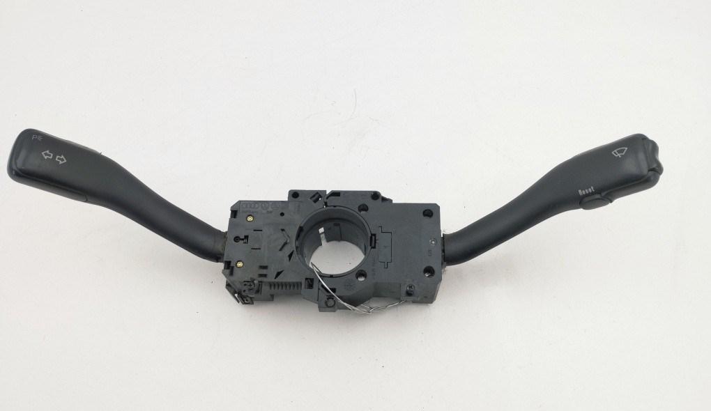переключатель подрулевой Volkswagen Passat B5 1997, 1.9 л., дизель, МКПП, серый, седан, 8L0953513