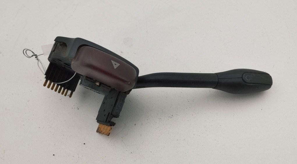переключатель поворотов Volkswagen Passat B4 1994, 1.8 л., бензин, МКПП, синий, универсал