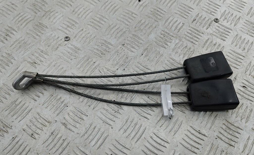 замок ремня безопасности Volkswagen Transporter T5 2008, 1.9 л., дизель, МКПП, жёлтый, микроавтобус, 7J0857824A