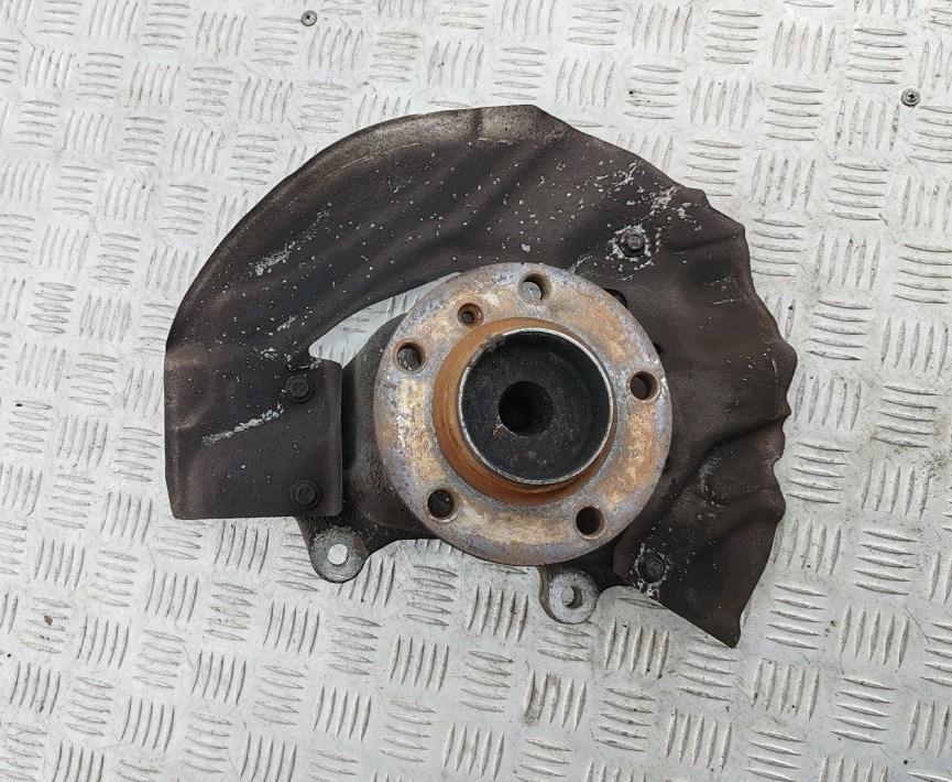 ступица передняя правая BMW 7 E65/E66 2003, 4.4 л., бензин, АКПП, зелёный, седан - фото №1