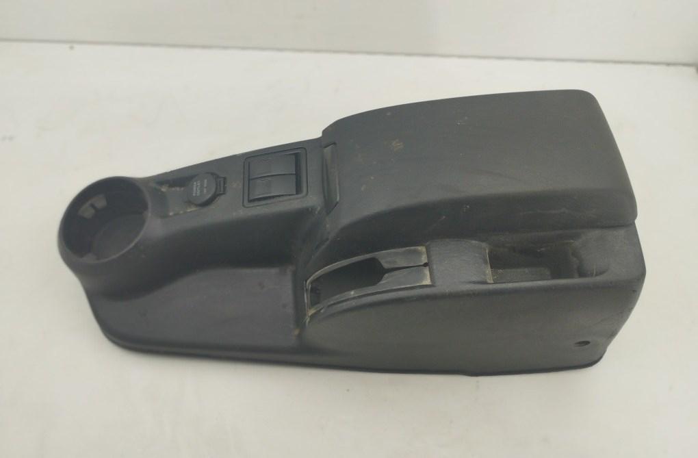 подлокотник Hyundai Matrix 2006, 1.6 л., бензин, МКПП, зелёный, хетчбэк 5 дв., 8462117100