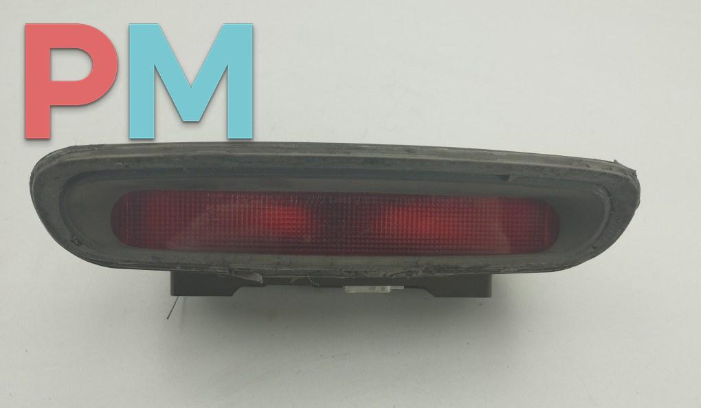 стоп-сигнал Hyundai Santa Fe 1 поколение (SM) 2001, 2.0 л., дизель, МКПП, коричневый, внедорожник 5 дв., 92750260 - фото №1