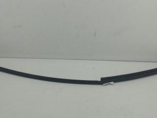 молдинг лобового стекла Toyota RAV4 XA30 2006, 2.2 л., дизель, МКПП, чёрный, внедорожник 5 дв.
