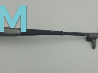 Щеткодержатель (поводок стеклоочистителя) задний Hyundai Santa Fe 1 поколение (SM) 2001, 2.0 л., дизель, МКПП, коричневый, внедорожник 5 дв.