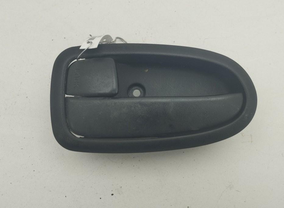 ручка внутренняя передняя левая Hyundai Matrix 2006, 1.6 л., бензин, МКПП, зелёный, хетчбэк 5 дв., 8261017010