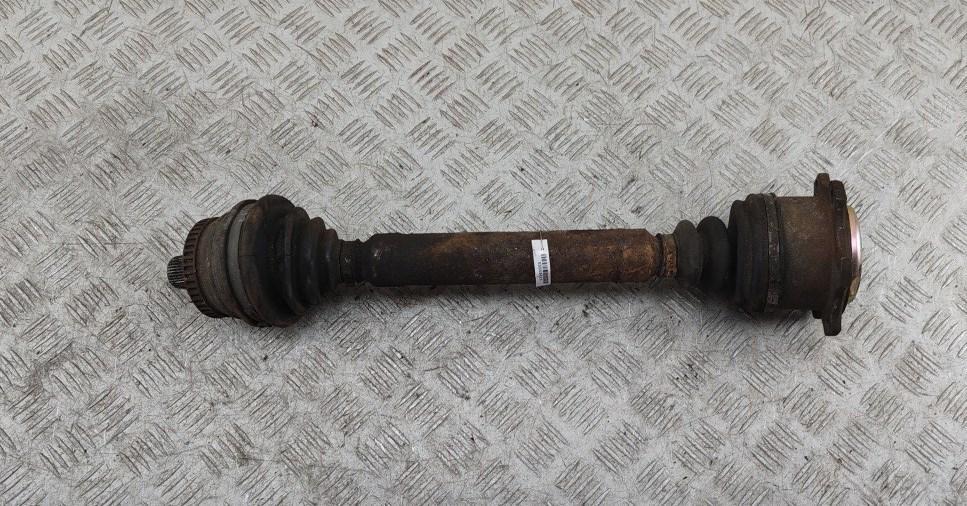 полуось передняя левая (приводной вал, ШРУС) Audi A4 B5 1998, 1.8 л., Ti, бензин, АКПП, красный, седан