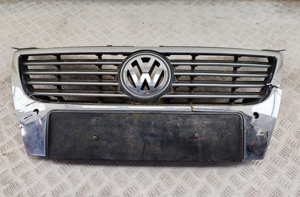 решетка радиатора Volkswagen Passat B6 2009, серый, универсал, 3C0853651D