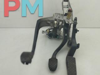 узел педальный (блок педалей) Volkswagen Passat B5 1997, 1.8 л., бензин, МКПП, чёрный, универсал, 8D1721117E