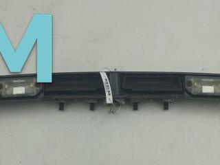 накладка подсветки номера Volkswagen Passat B5 1997, 1.8 л., бензин, МКПП, чёрный, универсал, 3B0827574A