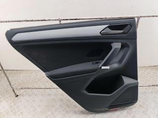 обшивка двери задняя левая Volkswagen Tiguan 2 поколение 2016, 2.0 л., дизель, АКПП, коричневый, внедорожник 5 дв., 5NA867211L