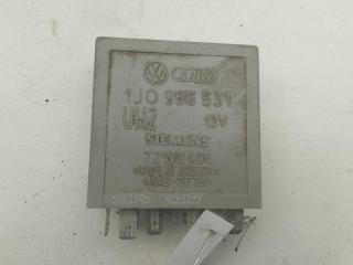 Реле стеклоочистителя (дворников) Volkswagen Bora 2000, 1.9 л., дизель, МКПП, зелёный, универсал, 1J0955531