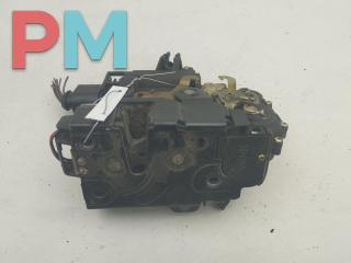замок двери передней правой Volkswagen Bora 1 поколение 2000, 1.9 л., дизель, МКПП, зелёный, универсал
