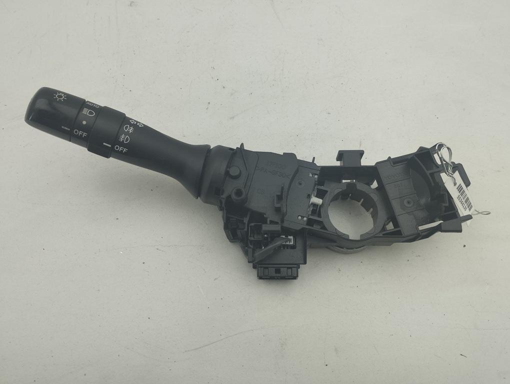 переключатель поворотов Toyota RAV4 XA30 2006, 2.2 л., дизель, МКПП, чёрный, внедорожник 5 дв., 17F219