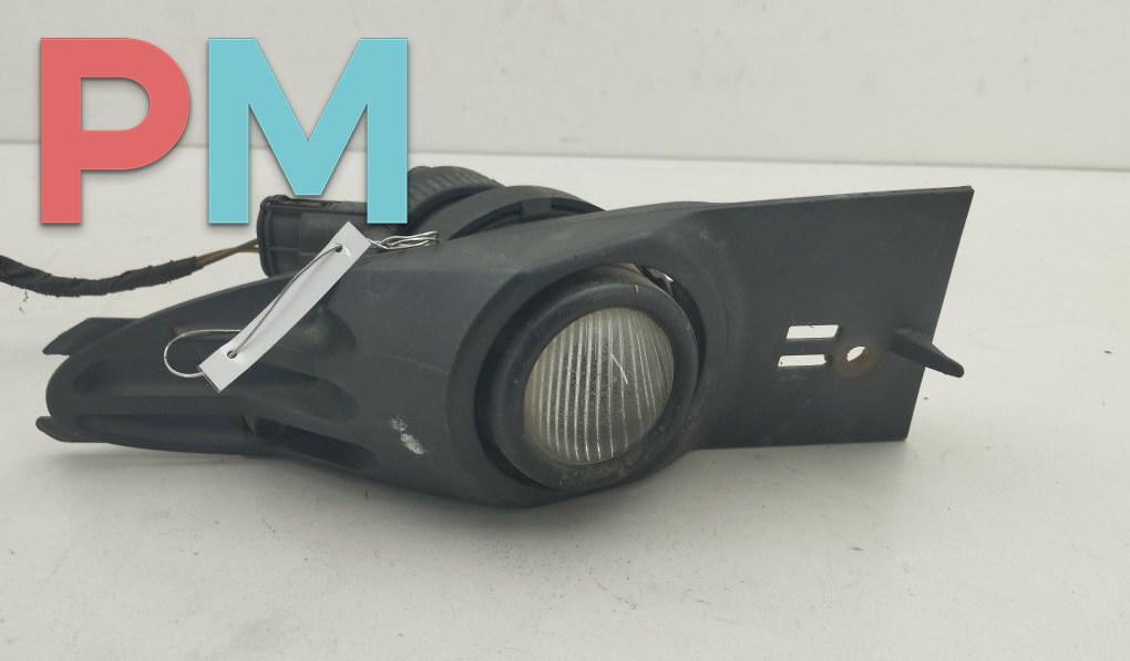 фара противотуманная правая BMW 7 серия E65/E66/E67 2003, 4.4 л., бензин, АКПП, зелёный, седан, 8379684 - фото №1