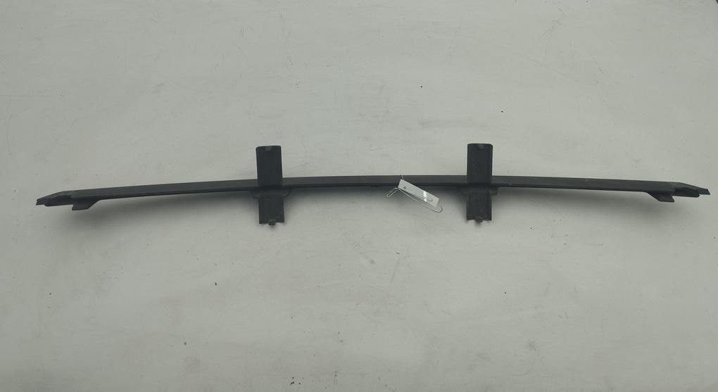 заглушка (решетка) в бампер BMW 7 E65/E66 2003, 4.4 л., бензин, АКПП, зелёный, седан, 8223235