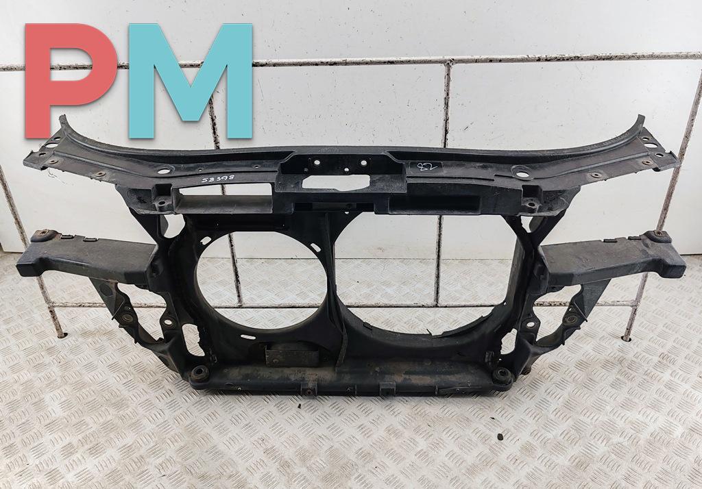 Рамка радиатора Audi A6 4B/C5 1998, 2.4 л., бензин, МКПП, серый, универсал, 4B0805588 - фото №1