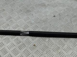 Молдинг стекла двери задней правой наружный Ford Mondeo 3 поколение [рестайлинг] 2006, 1.8 л., бензин, МКПП, серый, седан