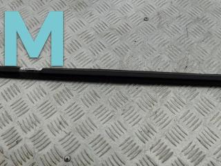 Молдинг стекла двери задней левой наружный Ford Mondeo 3 поколение [рестайлинг] 2006, 1.8 л., бензин, МКПП, серый, седан
