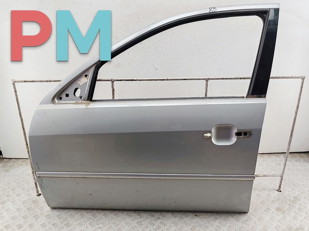 дверь сдвижная Ford Mondeo 3 поколение 2001, серый, хетчбэк 5 дв. - фото №1