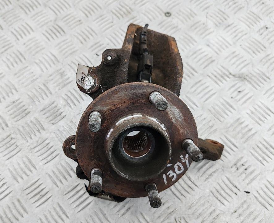 ступица передняя левая Ford Focus II 2005, 1.6 л., i, бензин, МКПП, чёрный, хетчбэк 5 дв.
