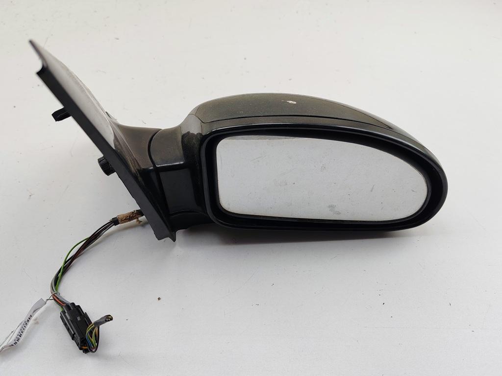 зеркало правое Ford Focus I 2002, 1.8 л., бензин, МКПП, чёрный, универсал, E11015475