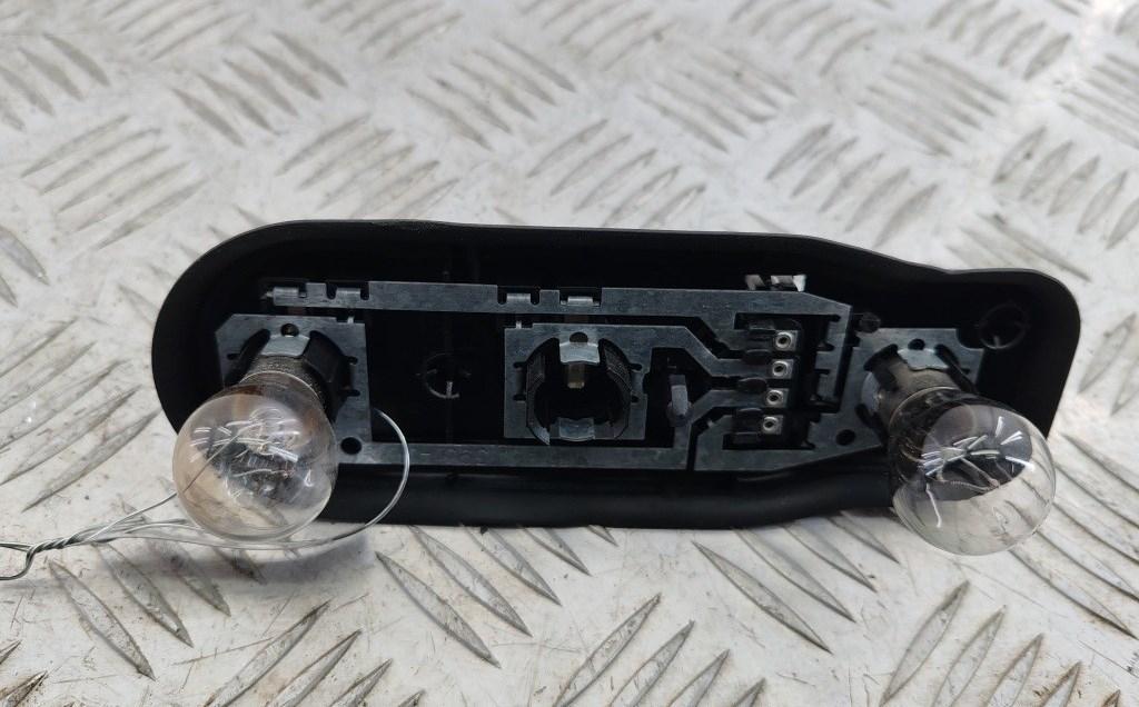 панель заднего левого фонаря BMW 5 E39 1999, 2.5 л., бензин, АКПП, красный, универсал, 8371324
