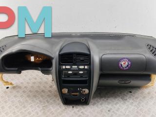 панель передняя салона (торпедо) Hyundai Santa Fe 1 поколение (SM) 2003, 2.4 л., бензин, МКПП, серый, внедорожник 5 дв.