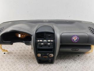 панель передняя салона (торпедо) Hyundai Santa Fe 2003, 2.4 л., бензин, МКПП, серый, внедорожник 5 дв.