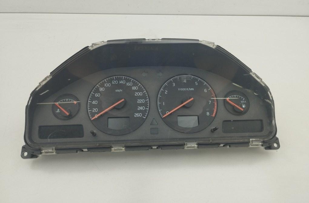 приборная панель Volvo V70 2001, 2.3 л., бензин, АКПП, чёрный, универсал, 9499668