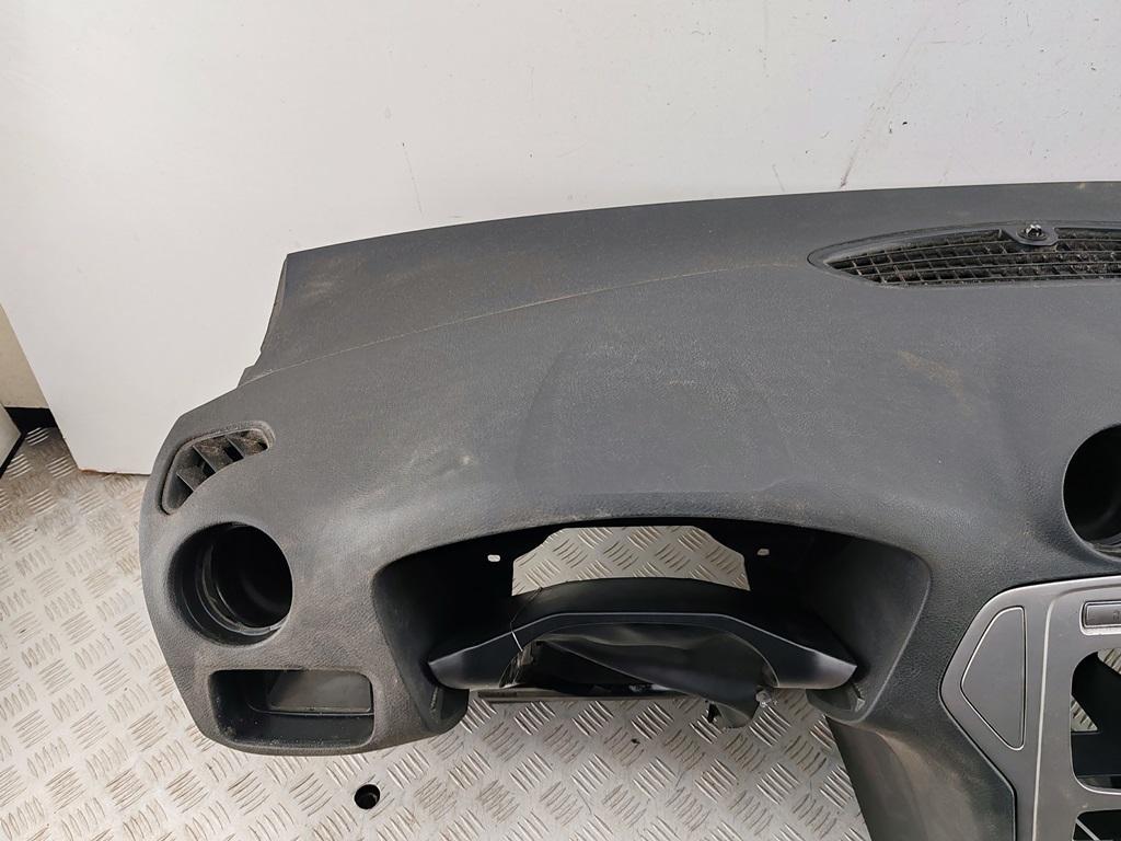 панель передняя салона (торпедо) Ford Mondeo IV 2009, 2.0 л., дизель, МКПП, серый, универсал