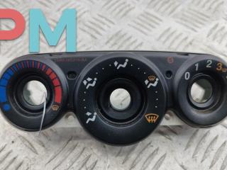 блок управления печки / климат-контроля Ford Focus 1 поколение [рестайлинг] 2002, 1.8 л., бензин, МКПП, чёрный, универсал, 98AB18C419