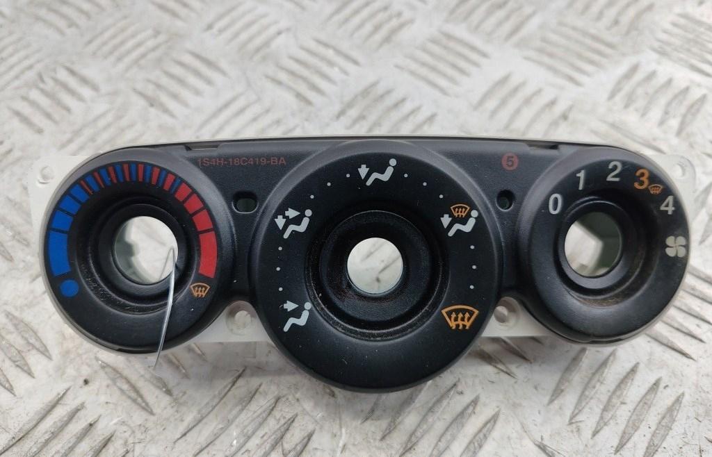 блок управления печки / климат-контроля Ford Focus I 2002, 1.8 л., бензин, МКПП, чёрный, универсал, 98AB18C419